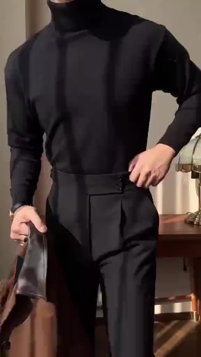 All Black Outfit With a Brown Jacket: How Men Can Make Dark Looks Richer